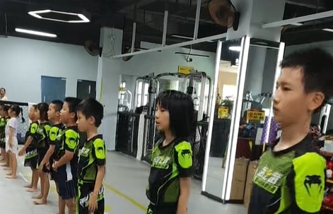 学员训练